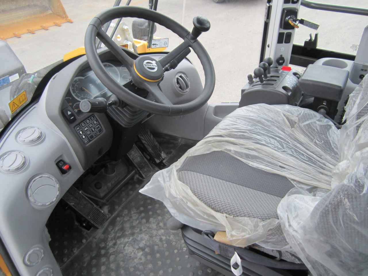 L90H Serie 13056 008